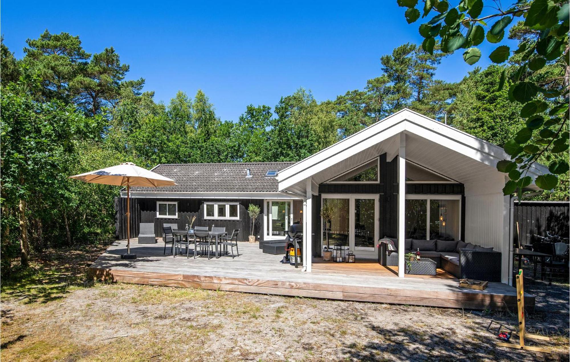 Awesome Home In Nexo With Sauna Snogebaek Bagian luar foto