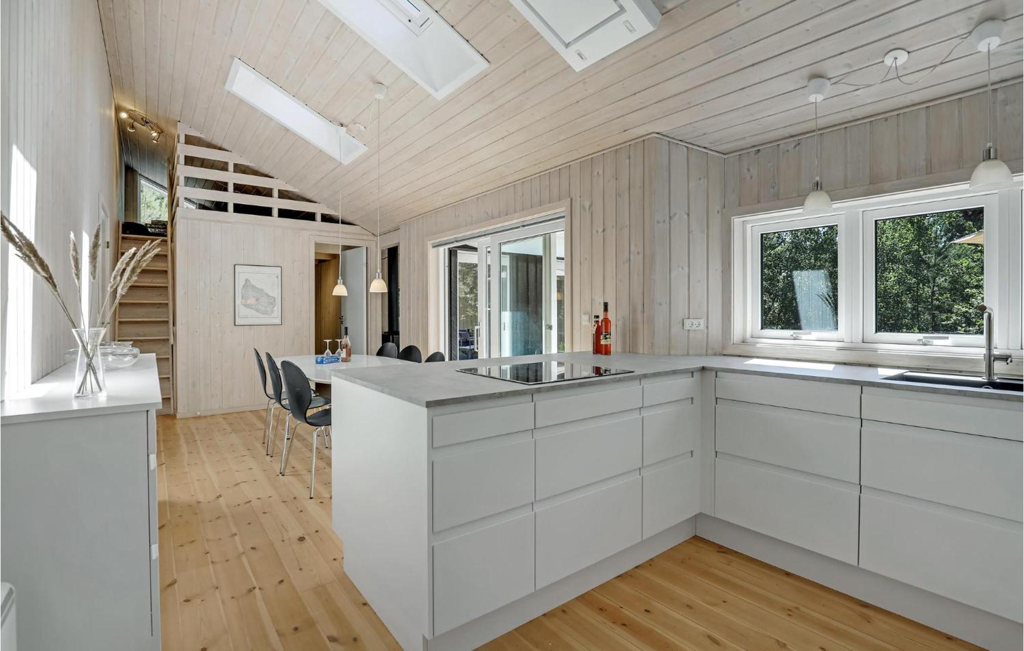 Awesome Home In Nexo With Sauna Snogebaek Bagian luar foto